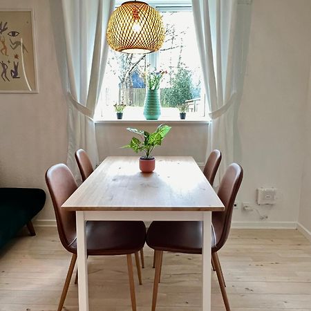 5 Minute Walk To Lego House - 50M2 Apartment With Garden / A Unit 比隆 外观 照片