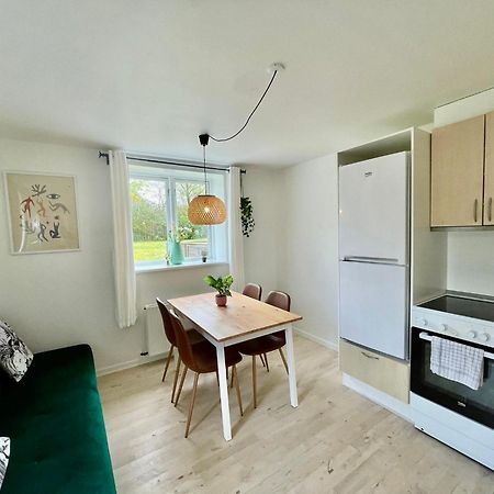 5 Minute Walk To Lego House - 50M2 Apartment With Garden / A Unit 比隆 外观 照片